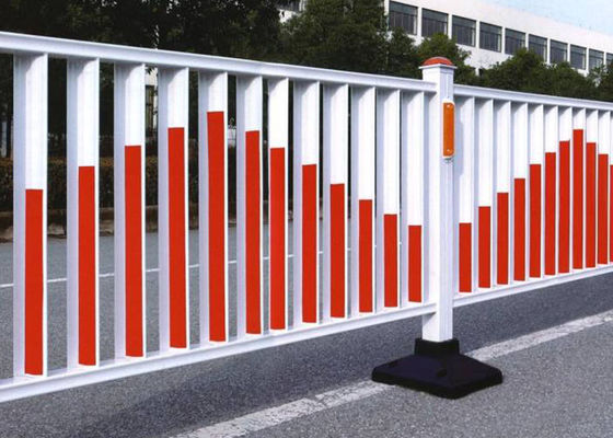 PVC-beschichteter Straßenzaun 0,6-2 m Höhe, UV-beständig, gut sichtbar