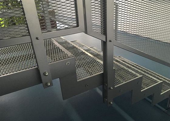 Edelstahl und galvanisiertes Stahlstreckmetall-Gitter für sichere Gehenoder Treppen-Schritte