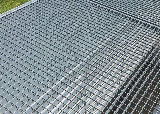 Galvanisiertes Stahlgitter hat hygienisches und sauberes wartungsfreies helles Ende und Rost als Plattform-Gitter für Flughäfen