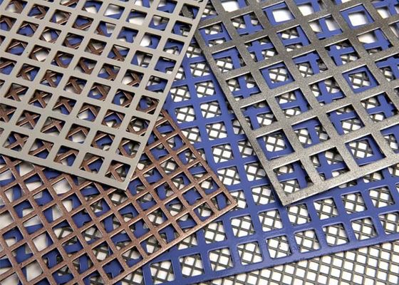 Quadratisches Loch-perforiertes Metallsieb stellt mehr Bereich mit großem Umlauf für die Entstörung, Siebung und Belüftung zur Verfügung