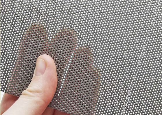 Mikroloch durchlöchertes Metall gemacht durch CNC-Stanzmaschine-hohe Geschwindigkeit, feine Präzision und kleine Löcher