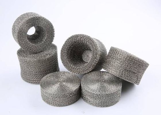 Mehrschichtengestützte, komprimierte, gestrickte Netze mit hoher Festigkeit für Filterelemente