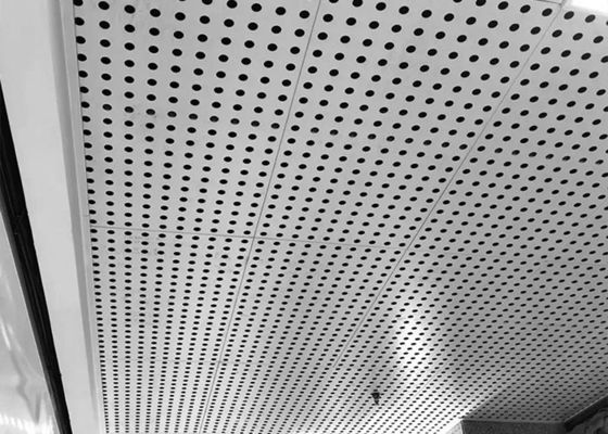 1.5mm Dicke Aluminium Perforierter Metalldecken Monolithische Erscheinung für Nachrüstungen