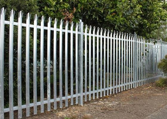 Grüner, warm getaucht, galvanisierter, dreipunktischer Palisadenzaun mit blassem Winkel für gute Sicherheit