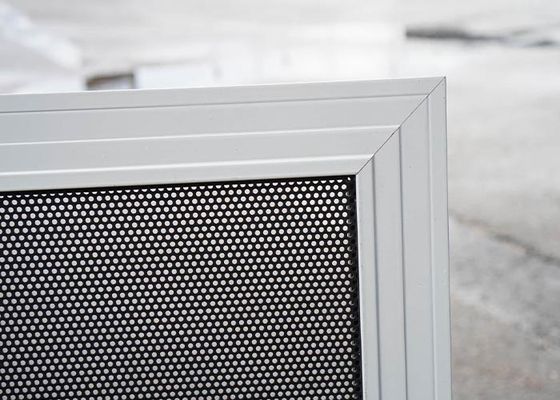 2 mm Perforierter Aluminium-Sicherheitsschirm 40% offene Fläche 750-1200 mm Breite