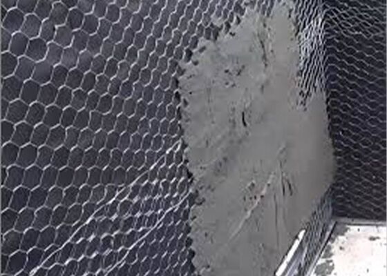 Sechseckiges Drahtgitter als Putzträger zur Verstärkung von Dach und Wand