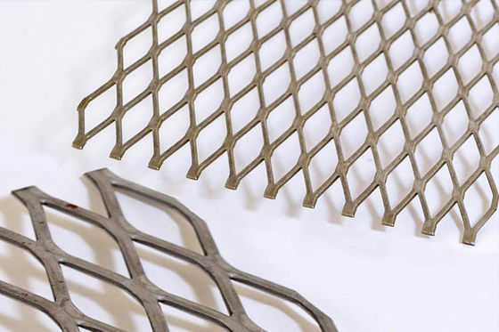 Flachgedrücktes Streckmetall Mesh For Furniture, schützende Einschließungen, Ausstellungs-Stand, Schutz, Grill-Grill